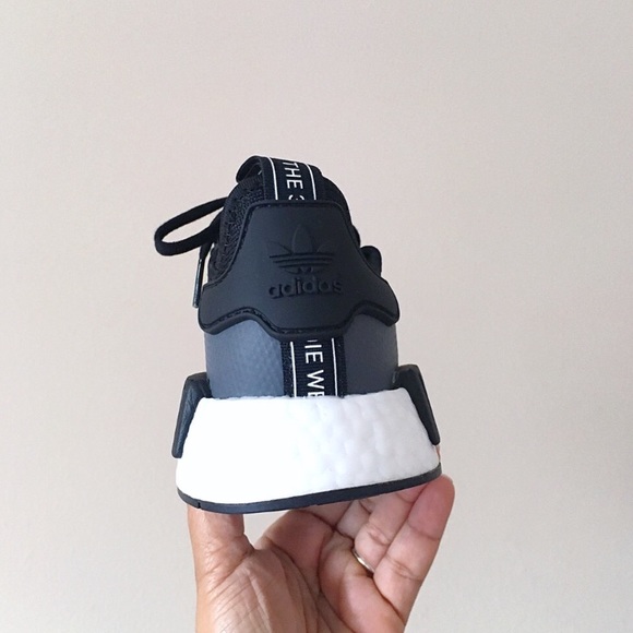 Adidas NMD R1 Black White - Picture 6 of 9